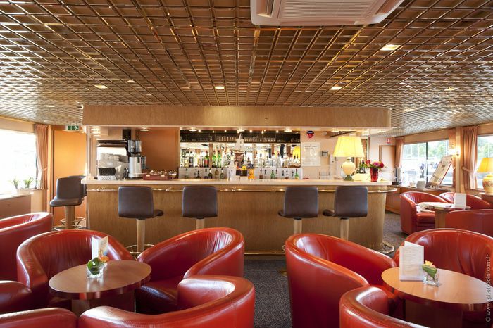 Entertainment on MS Seine Princess